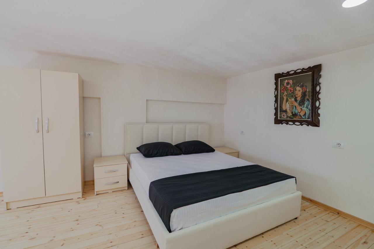 Vila Francesko Εξαμίλιο Εξωτερικό φωτογραφία