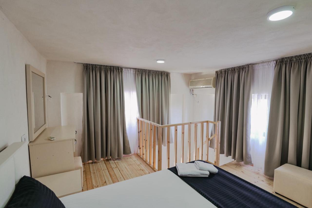 Vila Francesko Εξαμίλιο Εξωτερικό φωτογραφία