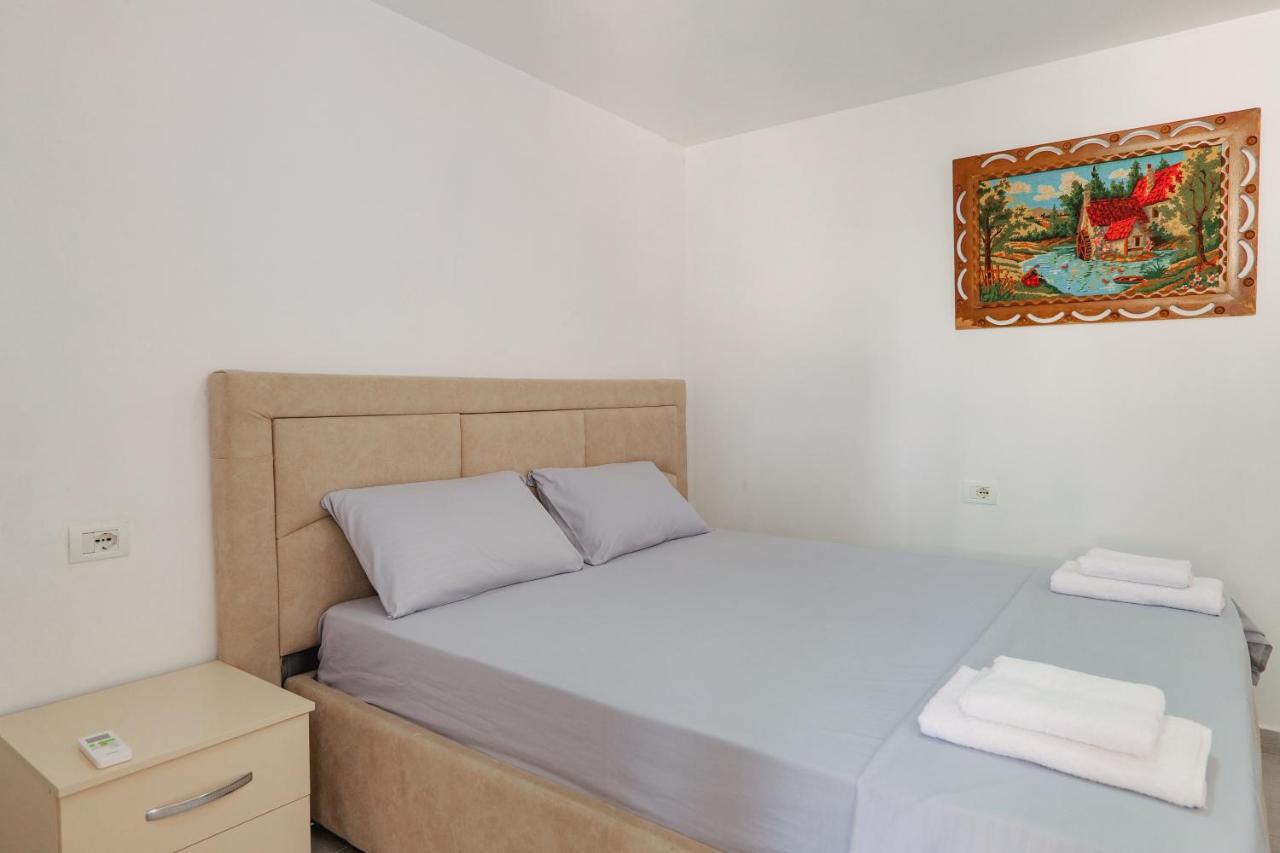Vila Francesko Εξαμίλιο Εξωτερικό φωτογραφία
